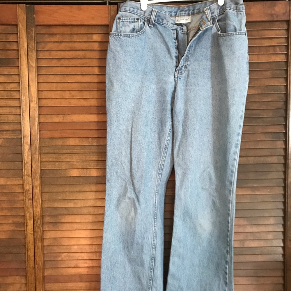 Jeanology Collection Light Wash Mom Jeans!!
